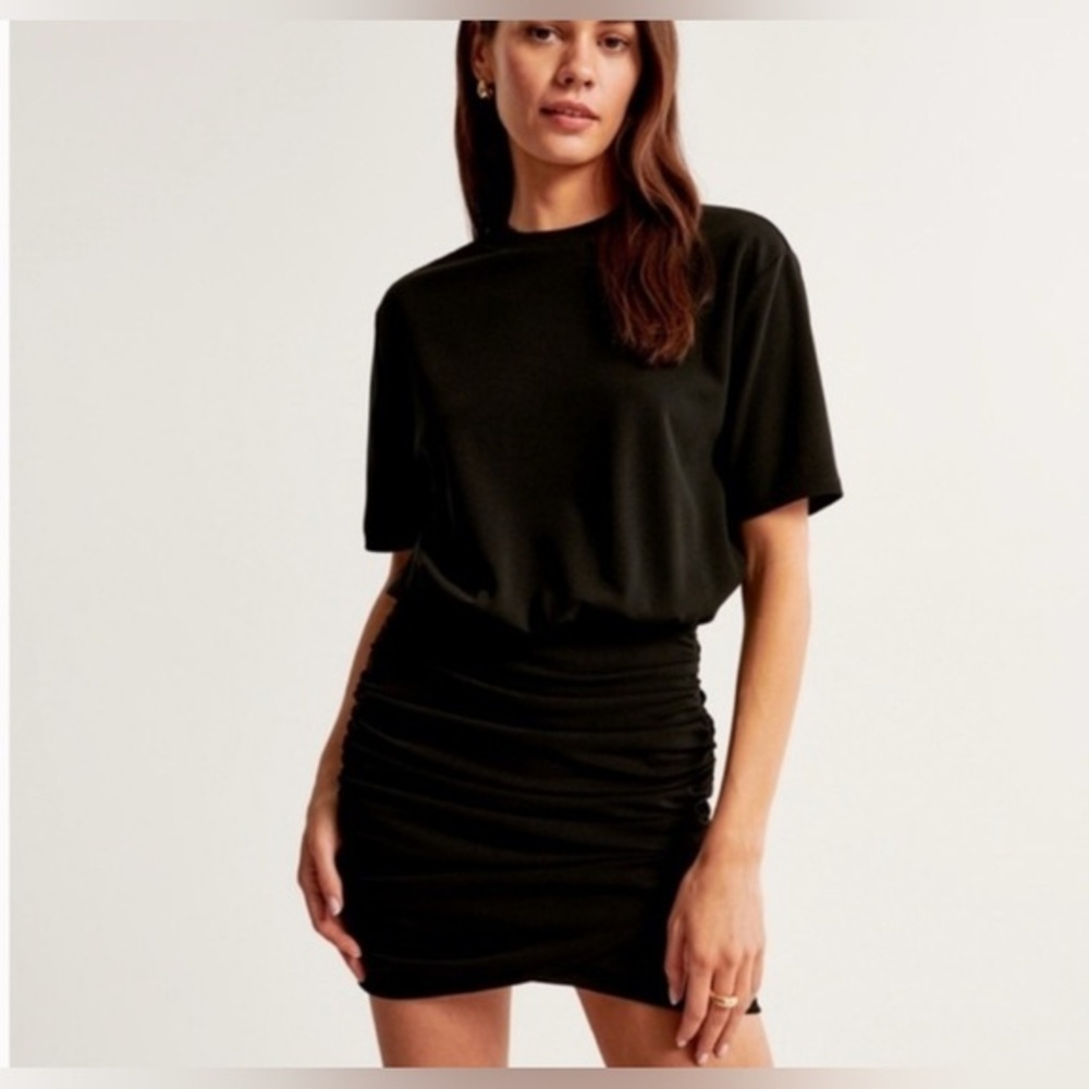 ABERCROMBIE & FITCH Ruched Black Mini Dress